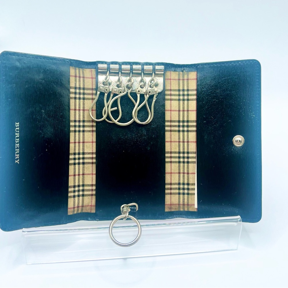 Burberry Black Leather Key Holder Wallet w/Novacheck Interior EUC